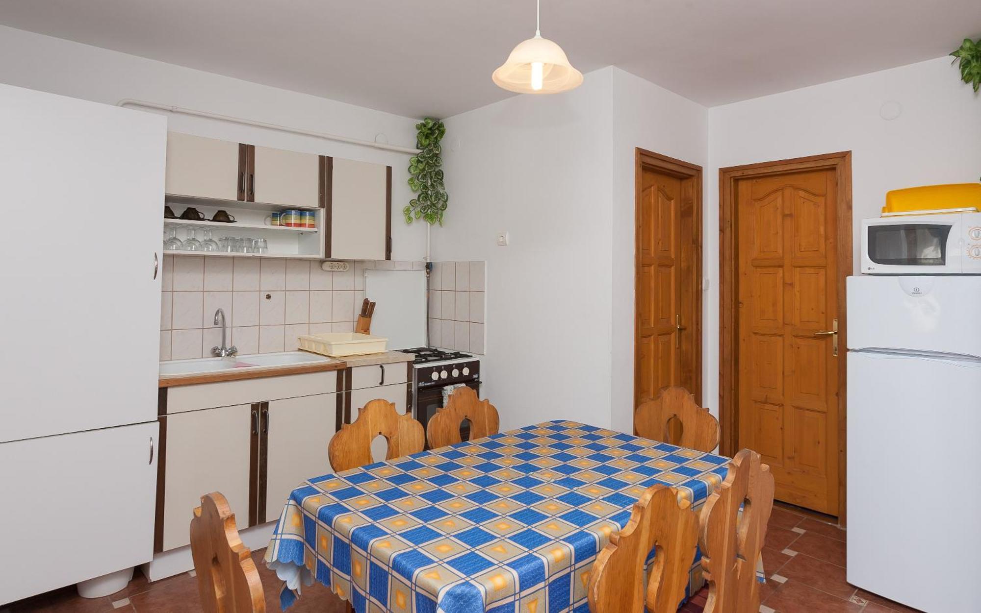 Paratlan Apartmanhaz Szilvasvarad Exterior photo